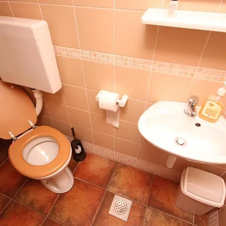 아파트 By The Sea Ilovik, Losinj - 8075 Ilovik